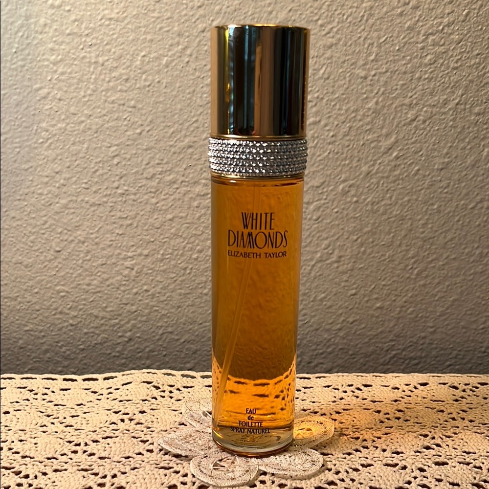 White Diamonds Eau de Toilette with Gold Cap